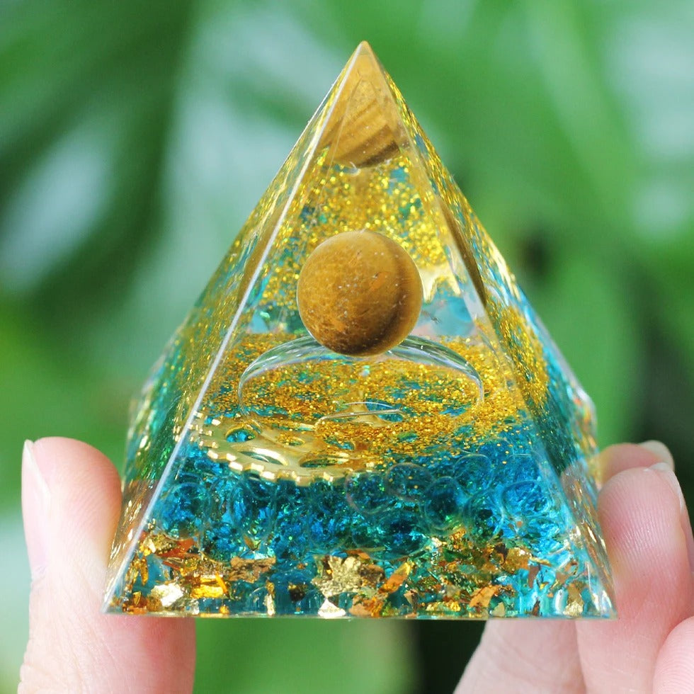 pyramide cristal or